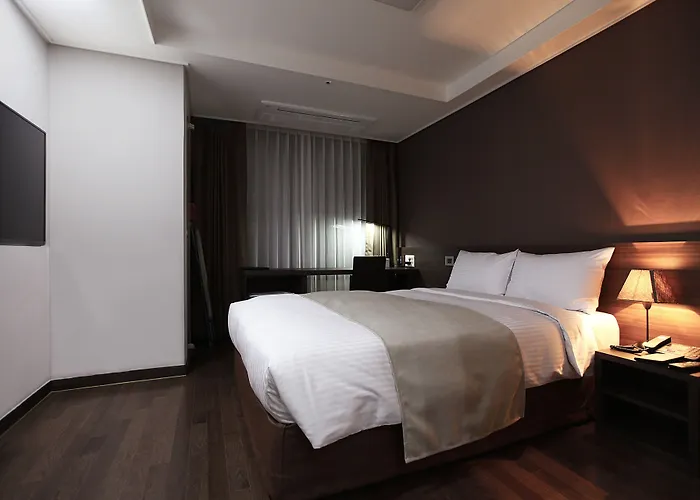 Urban Place Gangnam Hotel 3*