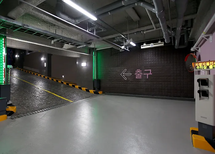 Hotel Urban Place Gangnam 3*
