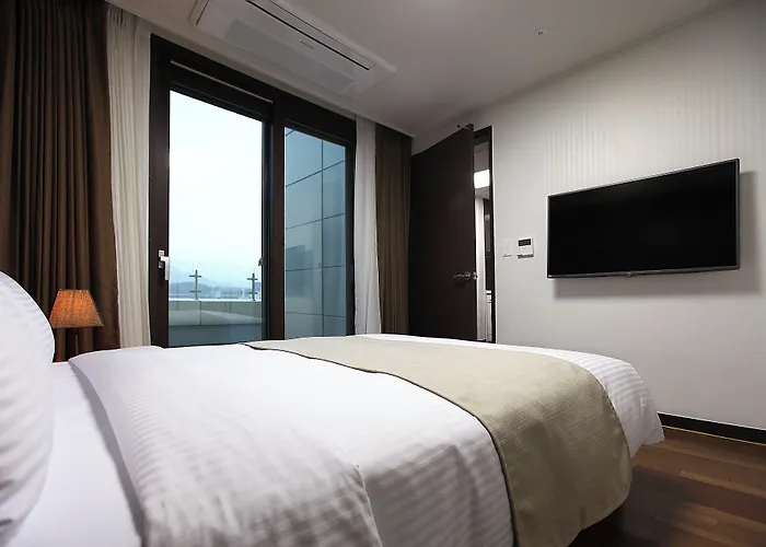 Urban Place Gangnam Hotel 3*